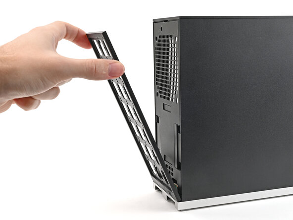 Framework Desktop DIY Edition Quick Start Guide, Remove the Front Panel: crwdns2935265:036crwdnd2935265:02crwdnd2935265:03crwdne2935265:0