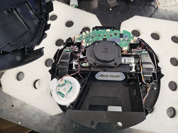 Roborock Q5 Pro: Laser Distance Sensor Replacement, Take it apart!: crwdns2935265:09crwdnd2935265:02crwdnd2935265:02crwdne2935265:0