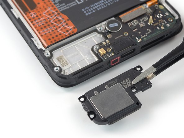 Xiaomi Redmi Note 11 Pro Screen Replacement, Remove the loudspeaker: crwdns2935265:021crwdnd2935265:02crwdnd2935265:02crwdne2935265:0