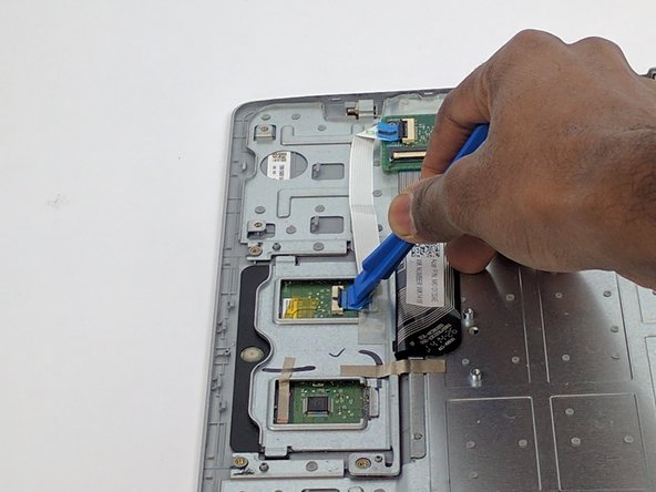 Acer Aspire Switch 10 SW5-011-18R3 Track pad Replacement: crwdns2935265:03crwdnd2935265:02crwdnd2935265:03crwdne2935265:0