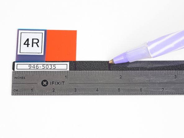 iMac Intel 21.5" Display Adhesive Strips Replacement (Custom Notch): crwdns2935265:013crwdnd2935265:02crwdnd2935265:03crwdne2935265:0