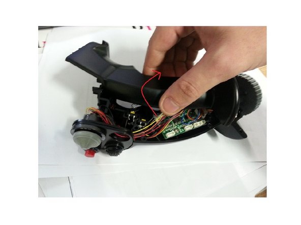 CMS Switch Replacement, Open the handle: crwdns2935265:02crwdnd2935265:02crwdnd2935265:02crwdne2935265:0