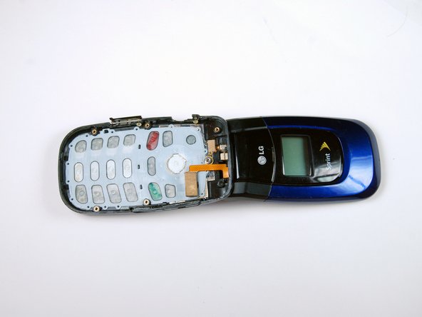 LG LX150 Motherboard Replacement: crwdns2935265:08crwdnd2935265:02crwdnd2935265:02crwdne2935265:0