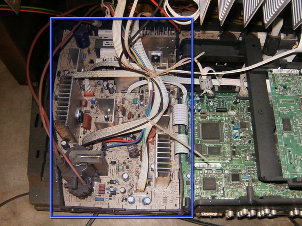 R52WH74 Motherboard Component Replacement: crwdns2935265:03crwdnd2935265:02crwdnd2935265:03crwdne2935265:0