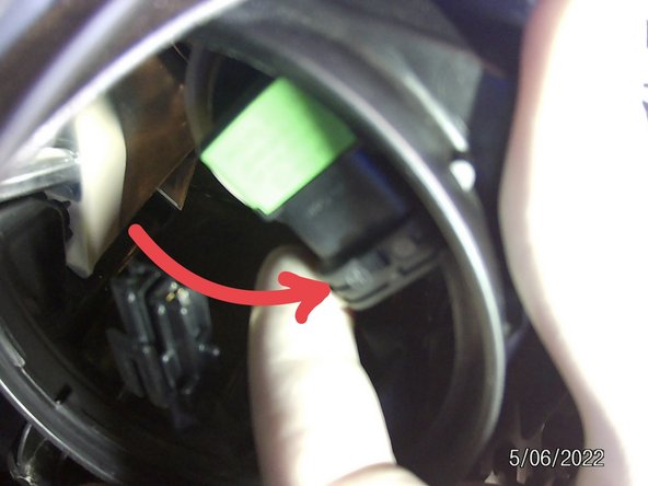 2015-2019 Toyota Highlander Headlight Bulbs Replacement: crwdns2935265:09crwdnd2935265:02crwdnd2935265:03crwdne2935265:0