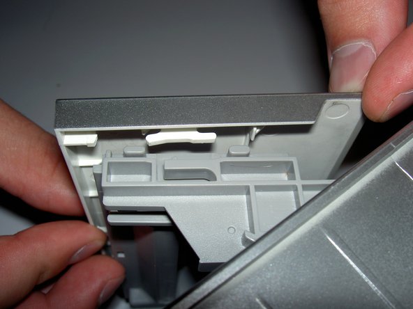 Panasonic SA-PM17 Tape Player Cover Replacement, Tape Player Cover: crwdns2935265:012crwdnd2935265:03crwdnd2935265:03crwdne2935265:0