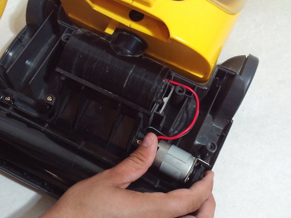 Eureka 402A Mini Light Upright Vacuum Belt Replacement: step 3, image 1 of 3