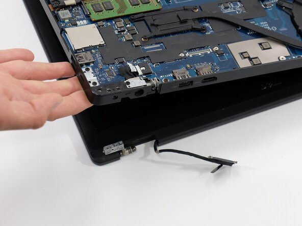 Dell Latitude 5580 Display Replacement: crwdns2935265:011crwdnd2935265:02crwdnd2935265:03crwdne2935265:0