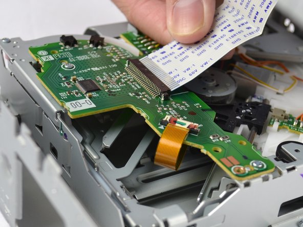 Kenwood KDC-BT362U DVD-Drive Replacement: crwdns2935265:07crwdnd2935265:02crwdnd2935265:03crwdne2935265:0