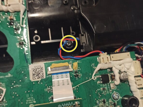 Ecovacs Deebot 920 Reassembly, Reinstall The Beater Bar Housing: step 2, image 2 of 2