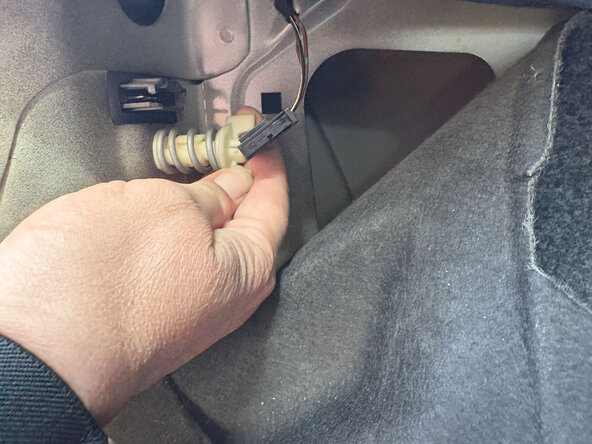 2012 Volkswagen Golf Rear Blinker Bulb Replacement: crwdns2935265:03crwdnd2935265:02crwdnd2935265:03crwdne2935265:0