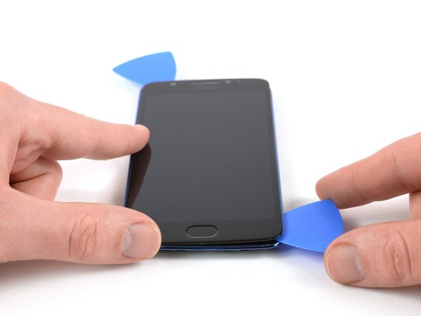 Motorola Moto E4 (XT1762) LCD and Digitizer Replacement: crwdns2935265:026crwdnd2935265:03crwdnd2935265:03crwdne2935265:0