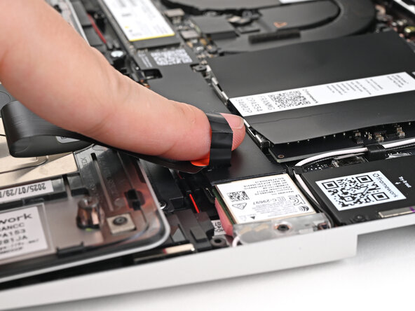 Framework Laptop 13 DIY Edition Quick Start Guide, Connect the Touchpad Cable: step 10, image 2 of 2