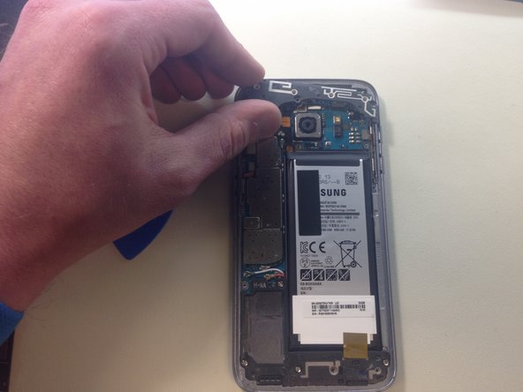 Samsung Galaxy S7 Screen Assembly Replacement, Remove the plastic covers: crwdns2935265:03crwdnd2935265:03crwdnd2935265:03crwdne2935265:0