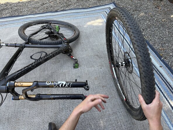 Fox32 Mountain Bike Front Air Suspension Fork Seal and Oil Replacement: étape 10, image 3 de 3