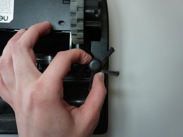 Neato BOTVAC CONNECTED Side Brush Replacement, Side Brush: crwdns2935265:011crwdnd2935265:02crwdnd2935265:02crwdne2935265:0