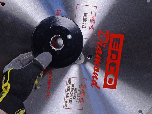 EDCO PRO KL-18 Concrete Saw Belts Replacement: crwdns2935265:018crwdnd2935265:03crwdnd2935265:03crwdne2935265:0