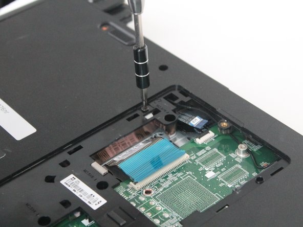 HP 15-d076nr Charge Port Replacement: crwdns2935265:015crwdnd2935265:02crwdnd2935265:02crwdne2935265:0