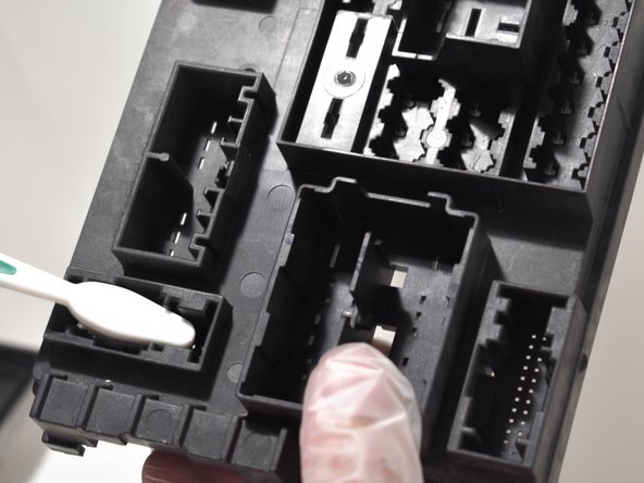 How to Repair a 2010-2014 Ford Mustang Smart Junction Box: step 14, image 1 of 2
