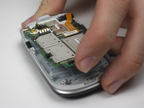 Motorola V325 Keypad Replacement: crwdns2935265:010crwdnd2935265:02crwdnd2935265:03crwdne2935265:0