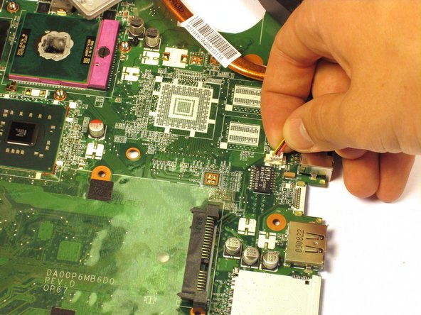 HP G71t-300 Cooling Fan Replacement: crwdns2935265:013crwdnd2935265:03crwdnd2935265:03crwdne2935265:0