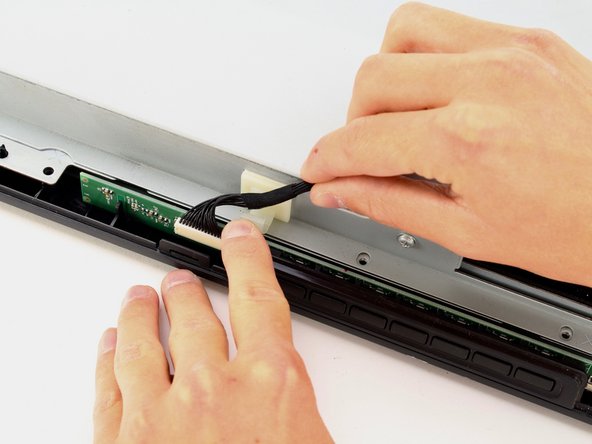 Wacom Cintiq 24HD Power Port Replacement: crwdns2935265:08crwdnd2935265:02crwdnd2935265:03crwdne2935265:0