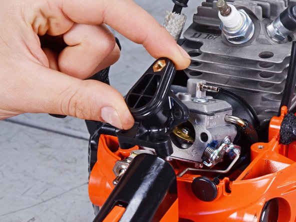 Echo Chain Saw CS4910 2020 Piston Assembly Replacement, Remove the air filter adapter: crwdns2935265:015crwdnd2935265:02crwdnd2935265:03crwdne2935265:0