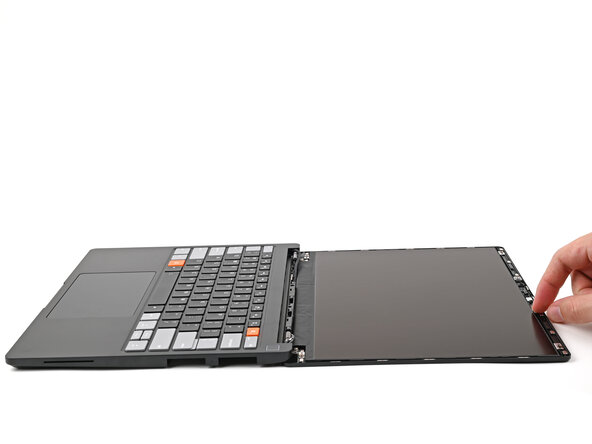 Framework Laptop 13 Pro DIY Edition Quick Start Guide, Reposition the laptop: step 18, image 2 of 2