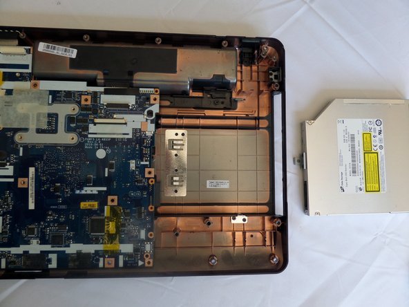 Acer Aspire 5734z-4836 Fan Replacement: crwdns2935265:033crwdnd2935265:03crwdnd2935265:03crwdne2935265:0