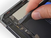 iPad 5 LTE Logic Board Replacement