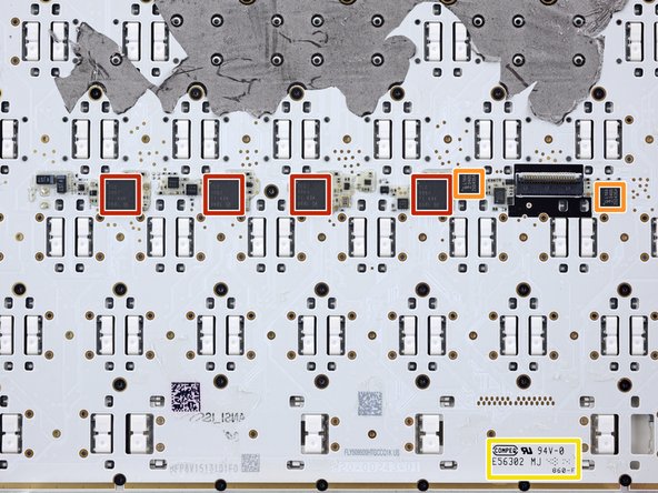 Retina MacBook 2015 Teardown: crwdns2935265:027crwdnd2935265:02crwdnd2935265:02crwdne2935265:0