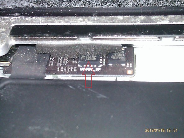 iPad 2 GSM Replace Power ON/OFF Flex Cable Replacement: step 6, image 2 of 3