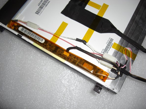 iMac Intel 17" UniMac V4 Adapter Kit: crwdns2935265:019crwdnd2935265:02crwdnd2935265:02crwdne2935265:0