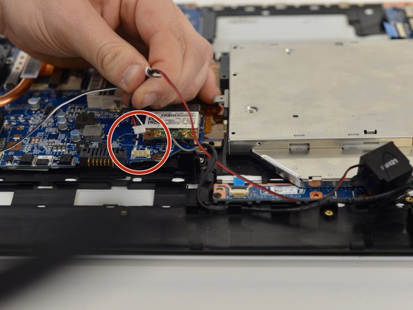 Sony Vaio SVE151G11L Speaker Replacement: crwdns2935265:019crwdnd2935265:02crwdnd2935265:02crwdne2935265:0