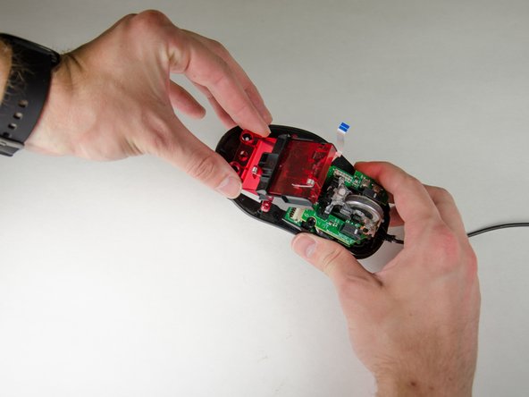 Logitech G500 Cord Replacement: 步骤 7 中的图像 2，2