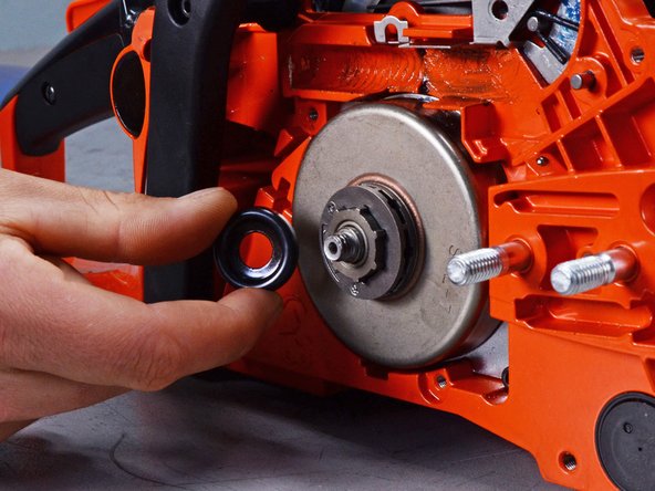 Echo Chain Saw CS4910 2020 Oiler System Replacement, Free the clutch drum: crwdns2935265:029crwdnd2935265:02crwdnd2935265:03crwdne2935265:0