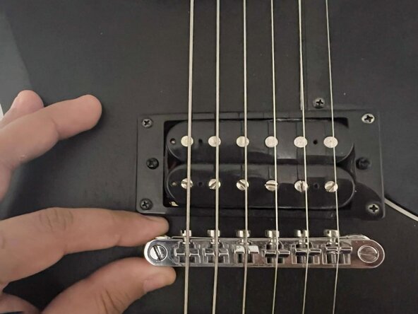 Epiphone Les Paul Special II Bridge Replacement: passo 3, immagine 2 di 2