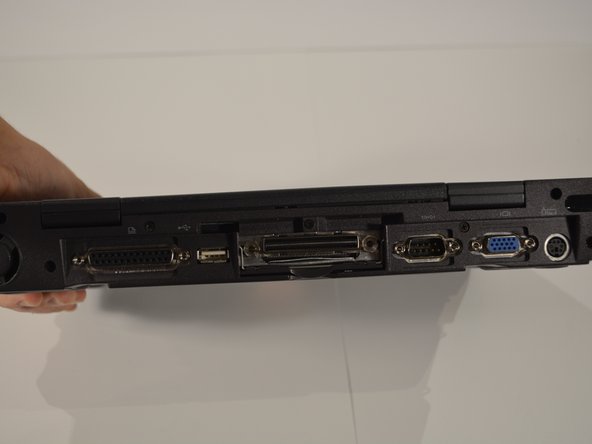 Dell Latitude CP Teardown, Back IO Panel: crwdns2935265:05crwdnd2935265:02crwdnd2935265:03crwdne2935265:0