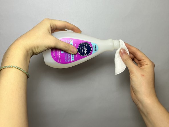 How to Restore Cracked Printed Lettering or Image on Clothing, How to Restore Cracked Printed Lettering or Image on Clothing: step 1, image 1 of 1