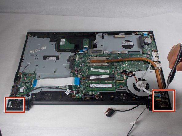 Toshiba Satellite S55t-C5225 Screen Assembly Replacement: crwdns2935265:015crwdnd2935265:02crwdnd2935265:02crwdne2935265:0