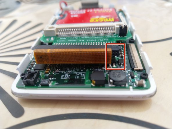 iPod第4世代/PhotoのハードドライブをマイクロSDカードに交換する方法, ストレージユニットを接続します: 手順 8、 2の画像 2