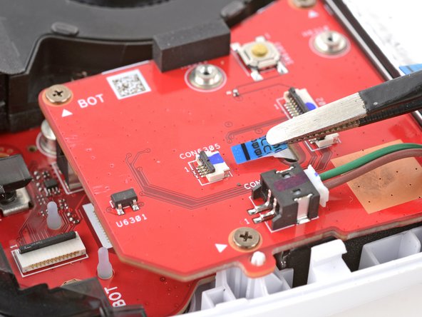 Asus ROG Ally Right Thumbstick Replacement, Disconnect the right thumbstick ring: stap 0, afbeelding 3 van 3