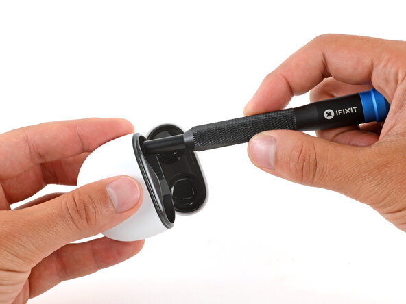 Google Pixel Buds 2a Bottom Shell Replacement, Remove the case screws: crwdns2935265:03crwdnd2935265:02crwdnd2935265:03crwdne2935265:0