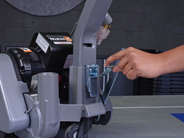 Clarke Floor Sander 07012A 2012 Control Switch Replacement: crwdns2935265:05crwdnd2935265:03crwdnd2935265:03crwdne2935265:0