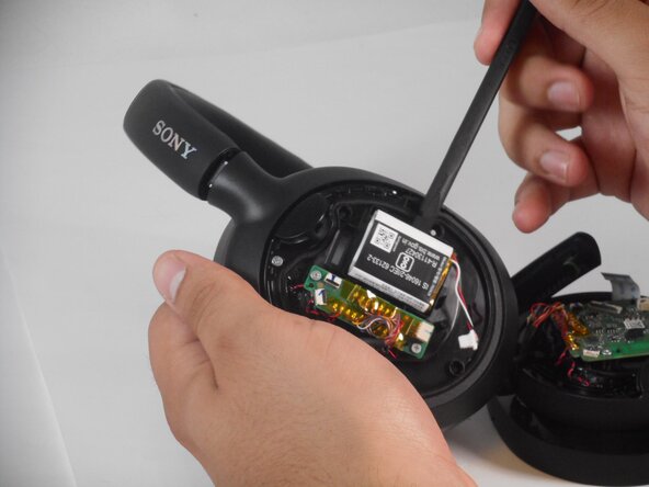 Sony ULT WEAR Battery Replacement: crwdns2935265:03crwdnd2935265:02crwdnd2935265:03crwdne2935265:0