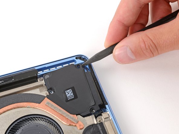 Microsoft Surface Pro 11 Right Speaker Replacement, Remove the speaker: 手順 26、 3の画像 2