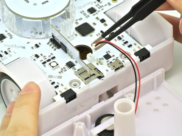 Thymio II Motor Replacement, Disconnecting the speaker cable: crwdns2935265:03crwdnd2935265:02crwdnd2935265:03crwdne2935265:0