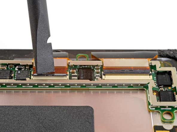 Microsoft Surface Pro 6 Screen Replacement, Disconnect the display board: crwdns2935265:023crwdnd2935265:02crwdnd2935265:03crwdne2935265:0