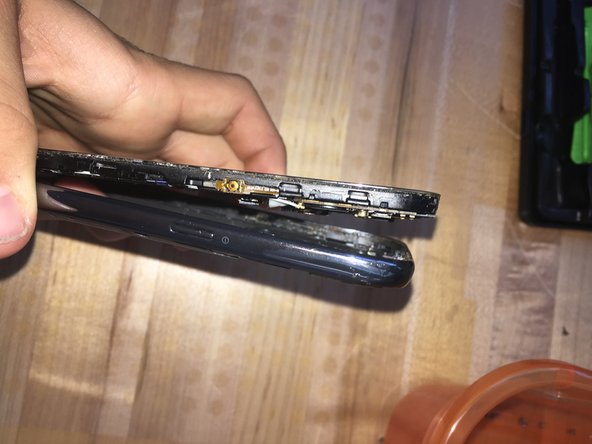 Samsung Galaxy S II Teardown: step 3, image 2 of 2