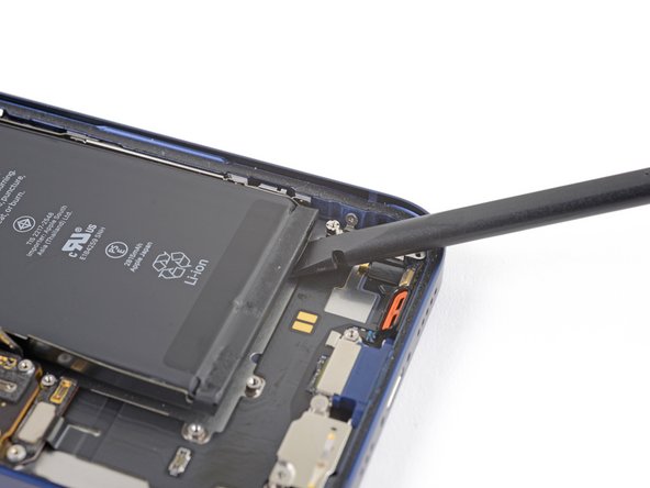 iPhone 12 Battery Replacement, How to remove a stuck battery: crwdns2935265:048crwdnd2935265:02crwdnd2935265:02crwdne2935265:0